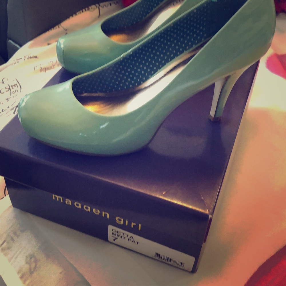 Madden girl mint green pumps